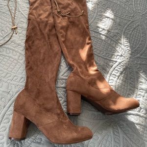Super cute, Over the knee (faux) suede boot. Chestnut /taupe color.